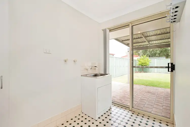 Sixth view of Homely house listing, 2/11 Lorikeet Loop, Broadwater WA 6280
