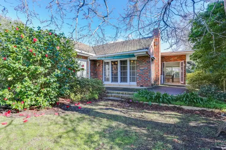 24 Boneo Road, Rosebud VIC 3939