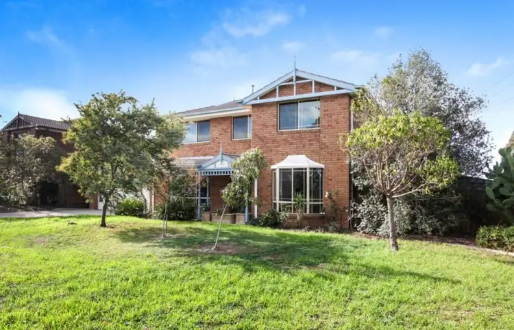 11 Endeavour Place, Melton West VIC 3337