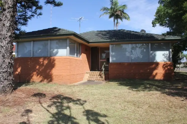 1 Charlotte Close, Lurnea NSW 2170