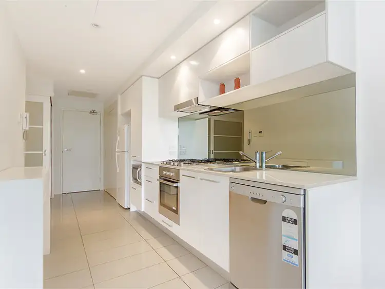 306/430 Marine Parade Silvershore Apartments, Biggera Waters QLD 4216