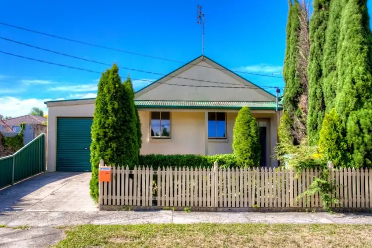 1/302 Latrobe Street, Redan VIC 3350