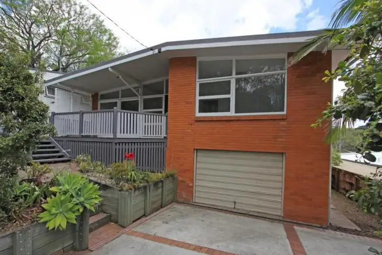 74 Blackheath Road, Oxley QLD 4075