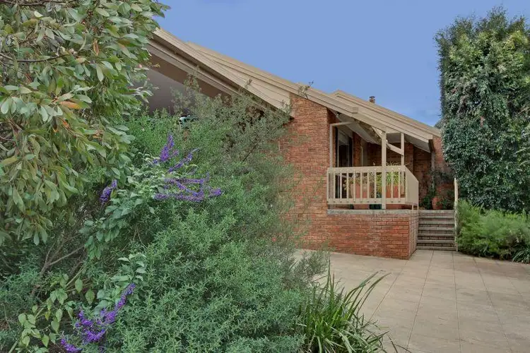 8 Patricia Street, Bairnsdale VIC 3875