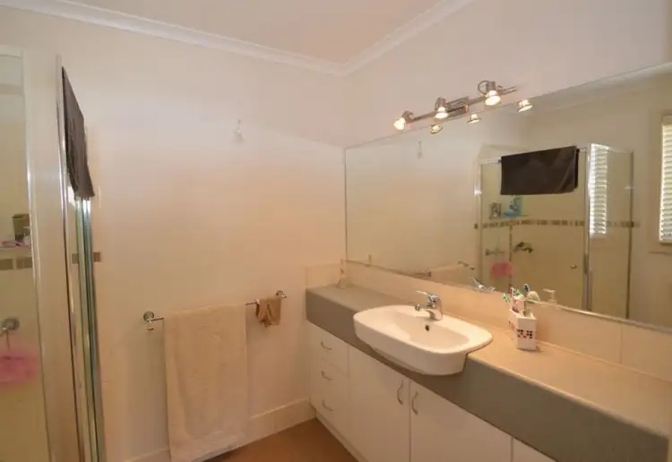 Sixth view of Homely townhouse listing, 2/17 Logan Drive, Wangaratta VIC 3677