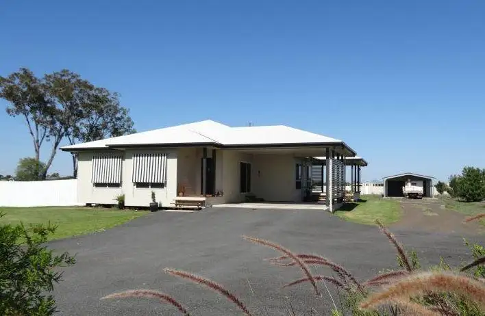 3 Solitaire Court, Dalby QLD 4405