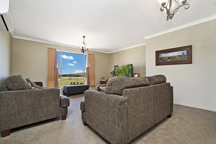 Fifth view of Homely house listing, 2 Lowell Court, Kilmore VIC 3764