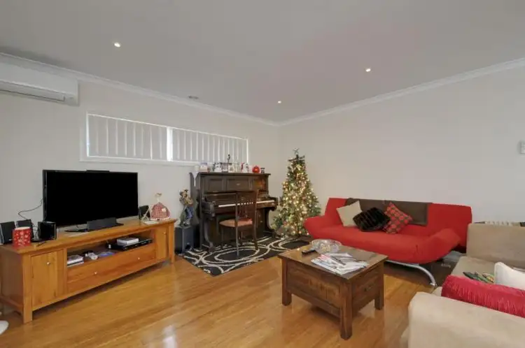 Sixth view of Homely house listing, 9B Huntingfield Close, Traralgon VIC 3844