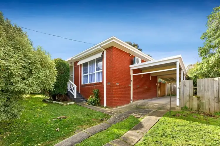 6 Hedwig Drive, Mooroolbark VIC 3138