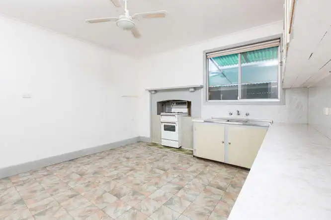 Second view of Homely house listing, 2 Fitzroy Avenue, Red Cliffs VIC 3496