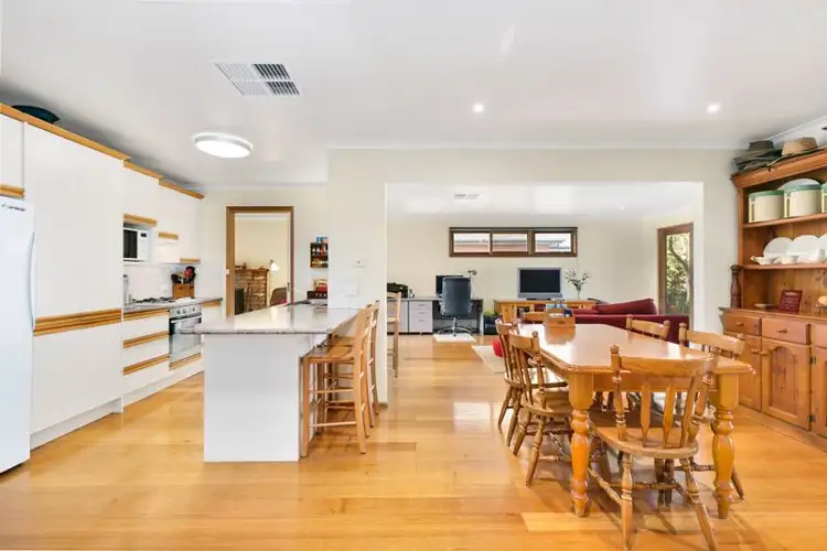 20 Ellis Road, Yarra Glen VIC 3775