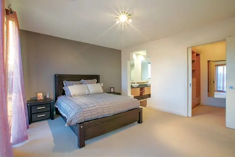 Second view of Homely house listing, 5 Ryder Court, Canadian VIC 3350