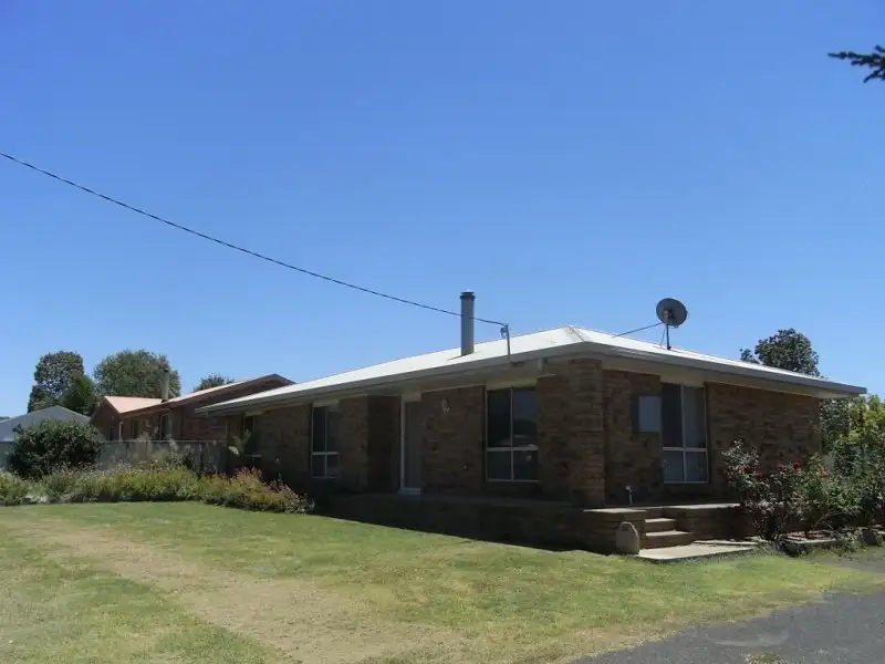 Main view of Homely house listing, 32 Thomas St, Glen Innes NSW 2370