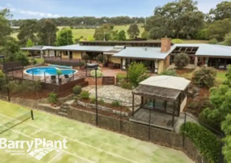 4 Joslyn Drive, Research VIC 3095