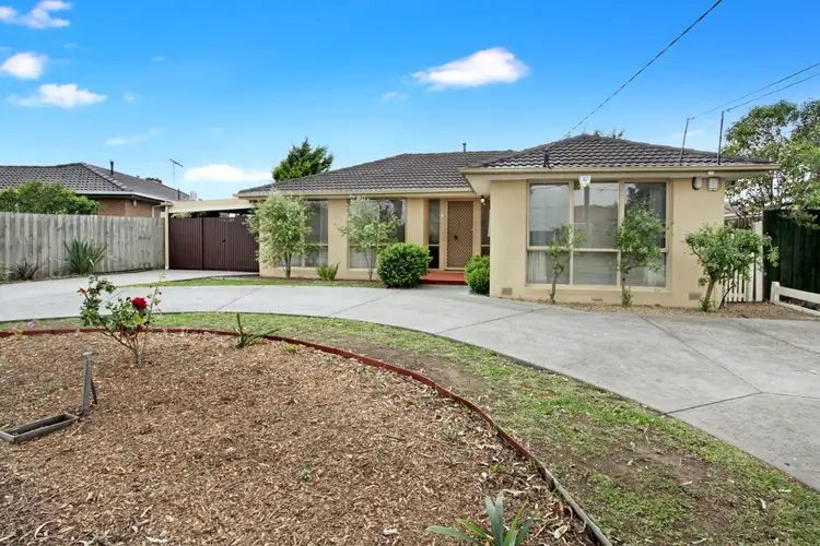 Main view of Homely house listing, 4 Sheldon Court, Gladstone Park VIC 3043