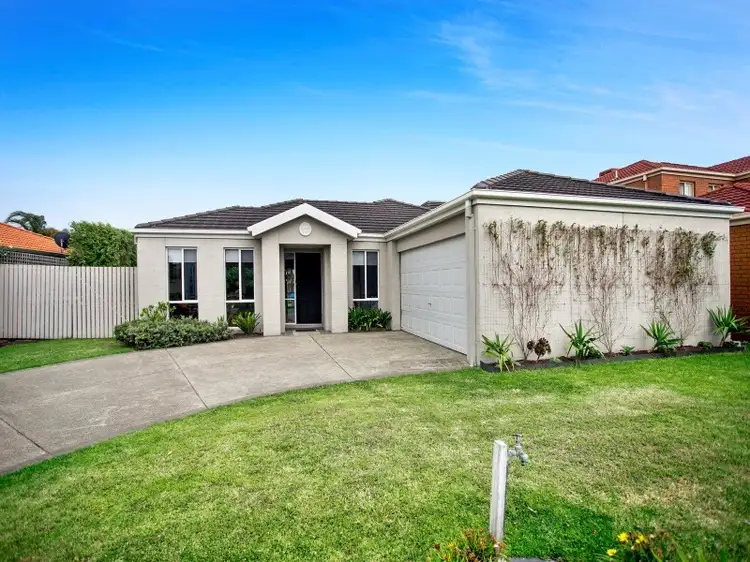 33 Tonkin Street, Safety Beach VIC 3936