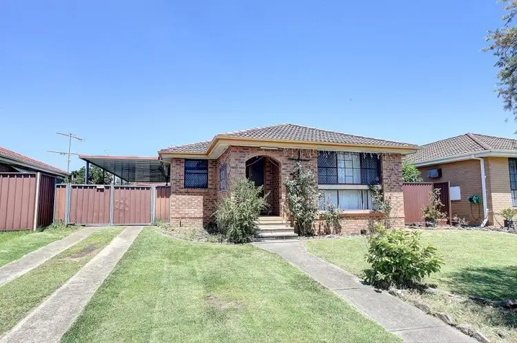 46 Caulfield Crescent, St Johns Park NSW 2176
