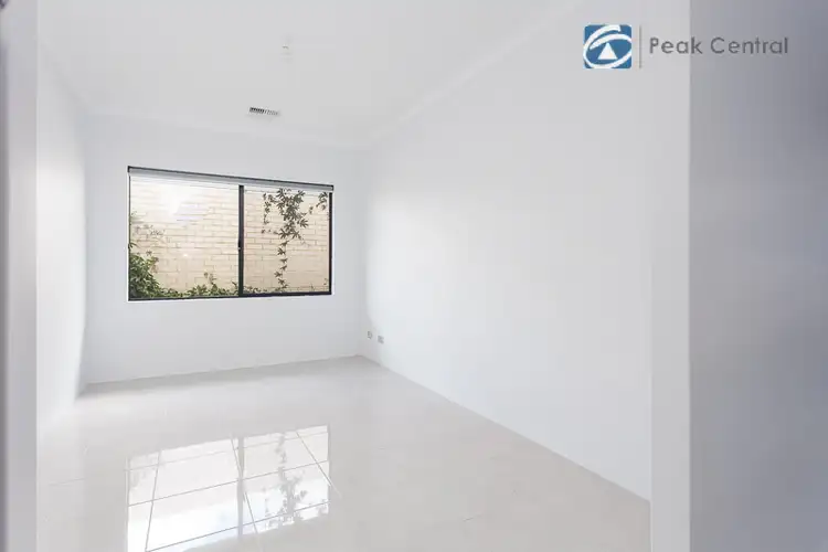 Sixth view of Homely house listing, 25 Camden Boulevard, Aubin Grove WA 6164
