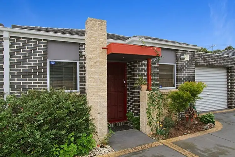 2/20 Jinghi Road, Reservoir VIC 3073