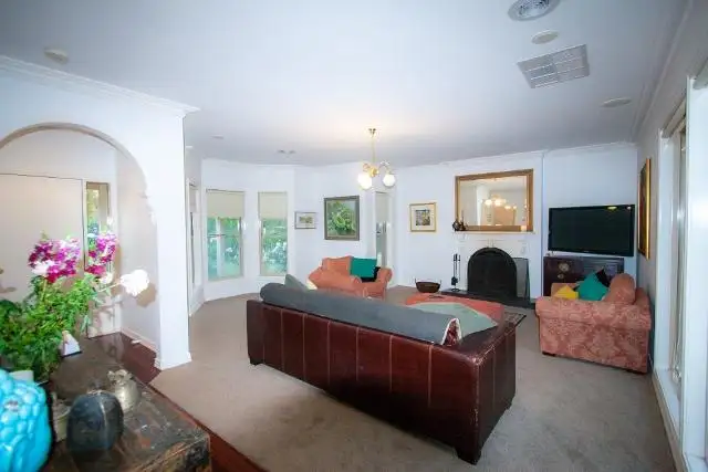Fifth view of Homely house listing, 8 Fawkner Court, Echuca VIC 3564