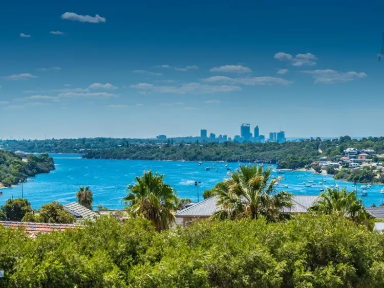 25 Woodhouse Road, East Fremantle WA 6158