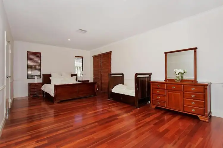 Fifth view of Homely house listing, 2 Cape Range Crescent, Aubin Grove WA 6164