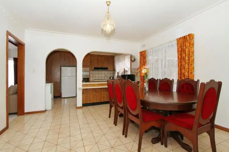 Second view of Homely house listing, 32 Alvarado Avenue, Thomastown VIC 3074