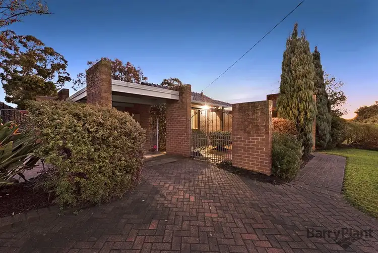 Main view of Homely house listing, 5 Oxley Avenue, Bundoora VIC 3083
