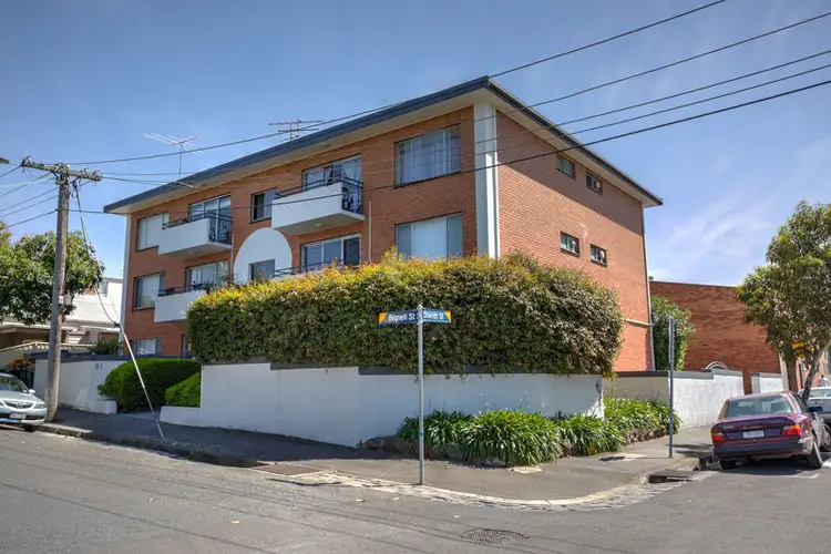 10/51 Bignell Street, Flemington VIC 3031