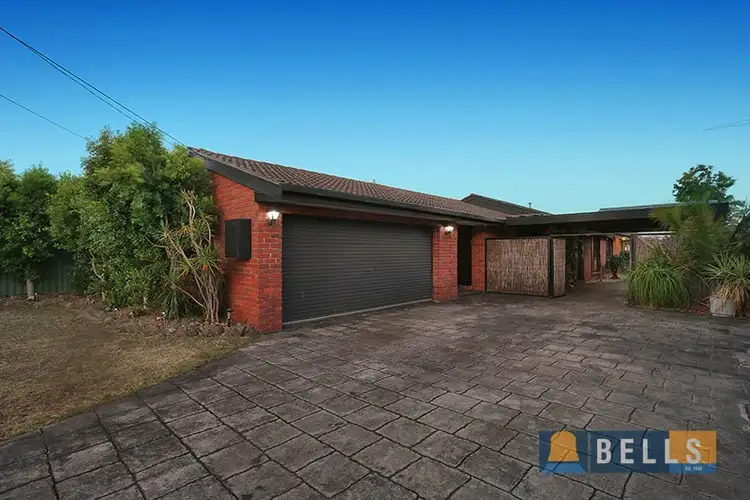 14 Lake Boga Avenue, Deer Park VIC 3023