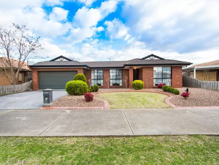 21 Thames Boulevard, Werribee VIC 3030