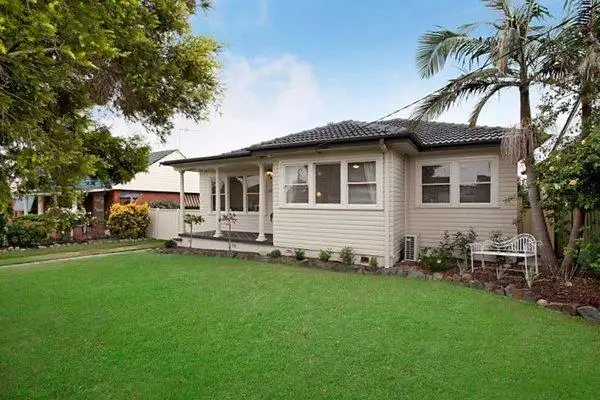 122 Brunswick Street, East Maitland NSW 2323