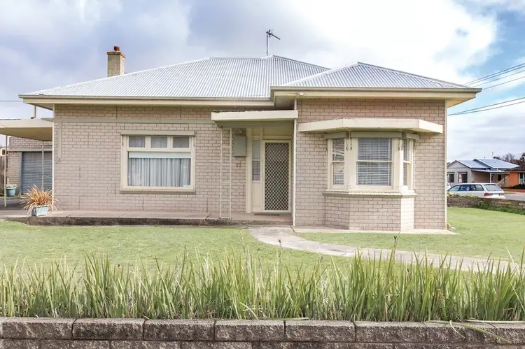 22 Alfred Street, Sebastopol VIC 3356