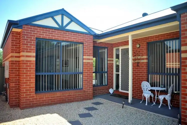 Main view of Homely house listing, 2/4 Samantha Place, Wangaratta VIC 3677