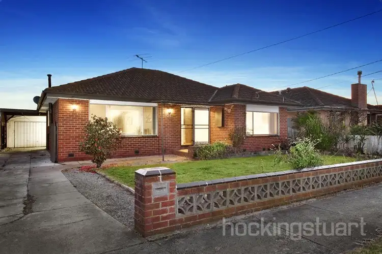 36 Simmons Drive, Seaholme VIC 3018