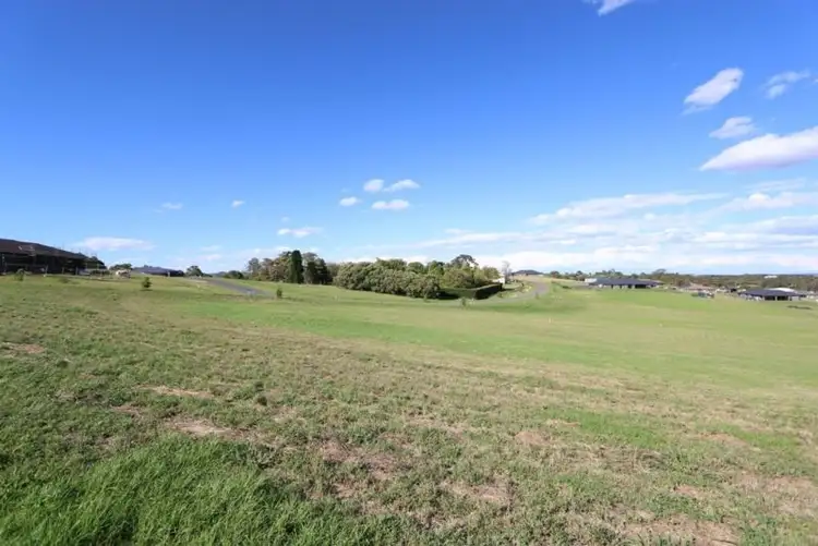 1 Orlando, Windella NSW 2320