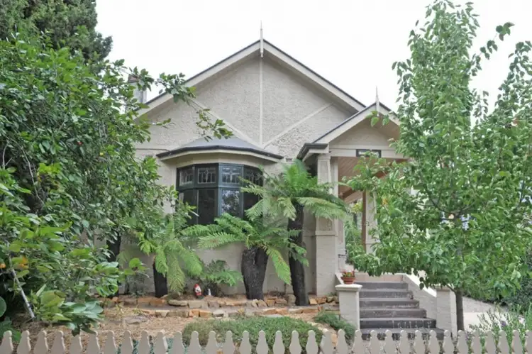 Main view of Homely townhouse listing, 354 Barnard street, Bendigo VIC 3550