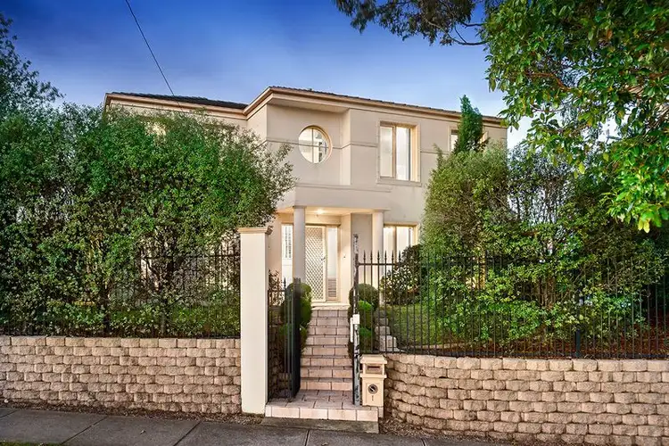 1 Crawford Road, Doncaster VIC 3108