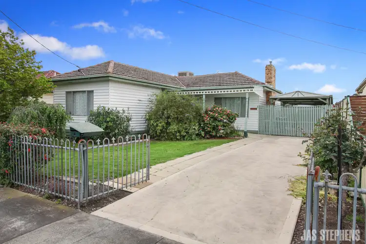 6 Hassett Street, Sunshine North VIC 3020