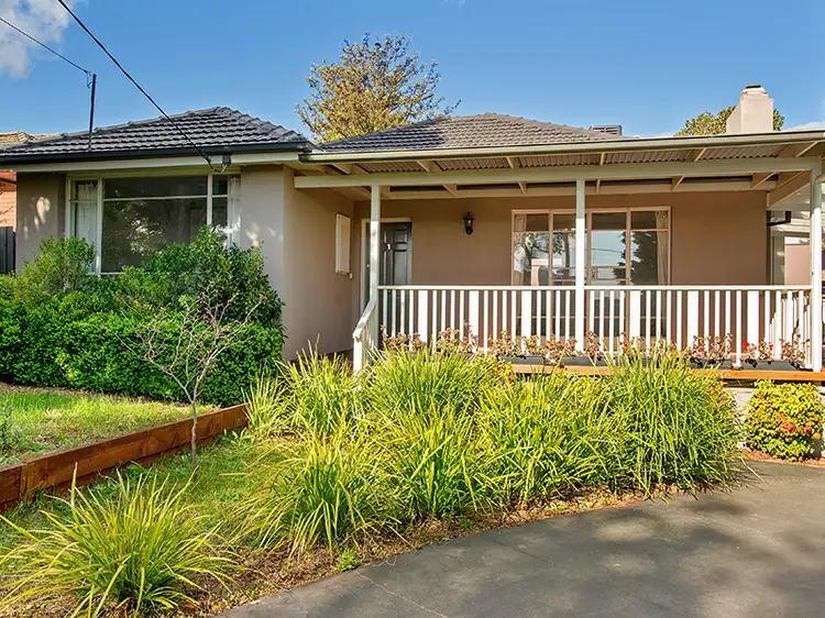 1 Adrian Avenue, Blackburn South VIC 3130