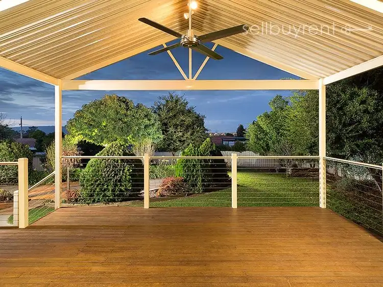 Second view of Homely house listing, 5 TEAL COURT, Wodonga VIC 3690