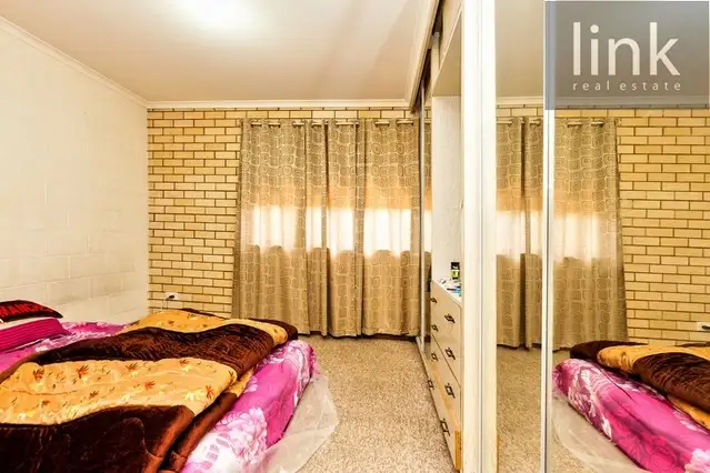 Fifth view of Homely unit listing, 2/519 Schubach Street, East Albury NSW 2640