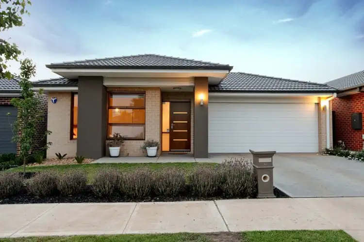 14 Fleur Way, Truganina VIC 3029