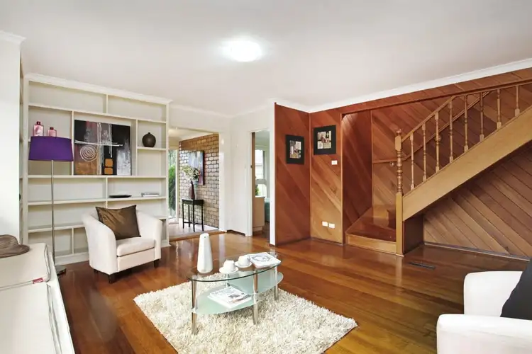Third view of Homely house listing, 3 Fiona Court, Gladstone Park VIC 3043