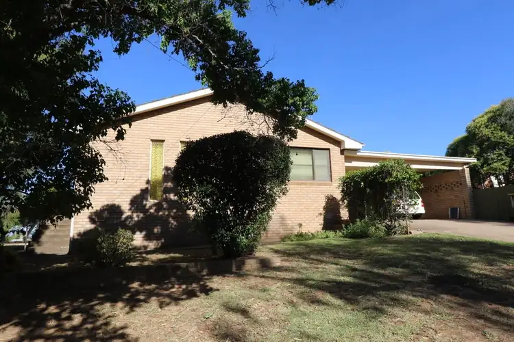 72 Bourke Street, Cowra NSW 2794