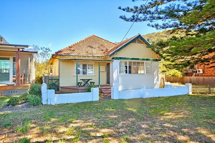 33 Bay Street, Patonga NSW 2256