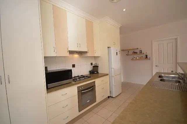 Fifth view of Homely house listing, 10 Park Avenue, Echuca VIC 3564