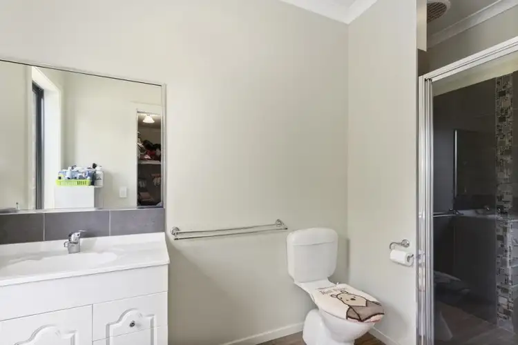 Fourth view of Homely house listing, 3-122 Market Street, Sale VIC 3850