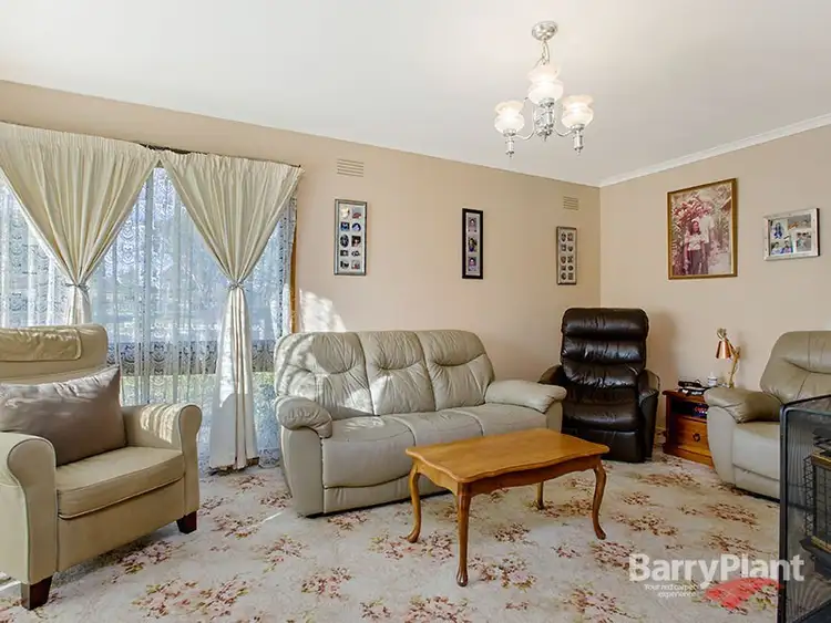 Second view of Homely house listing, 31 Parrakeet Road, Werribee VIC 3030