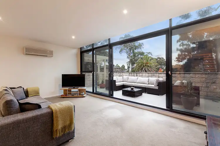 1/138 Ernest Jones Drive, Macleod VIC 3085